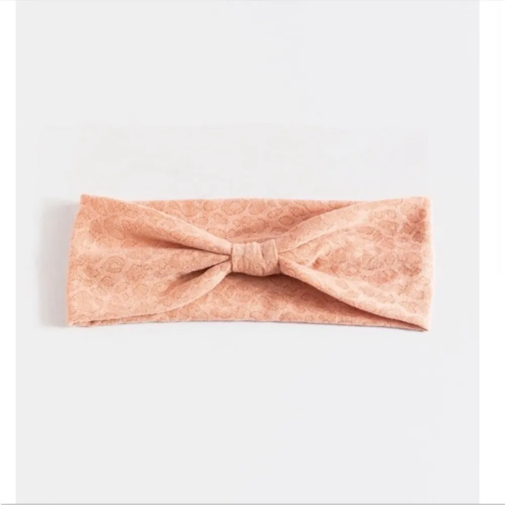 Urban Outfitters Set of 2 Headbands New Without Tags. - Image 5