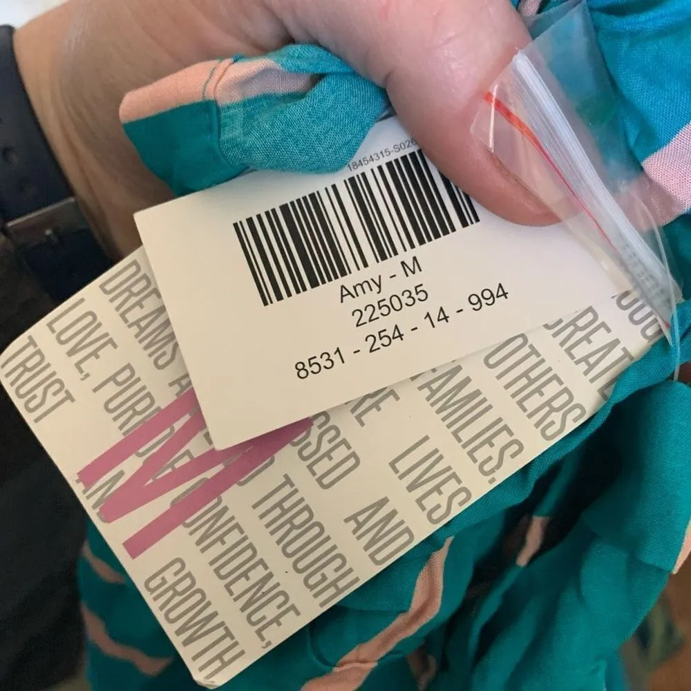 Lularoe M cropped blue striped button down crop top - Image 4