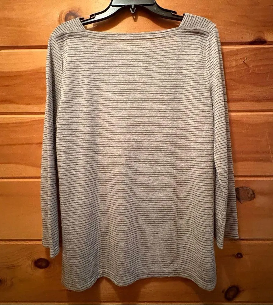 LOFT Relaxed Gray Ribbed Long Sleeve Blouse size M - Image 5
