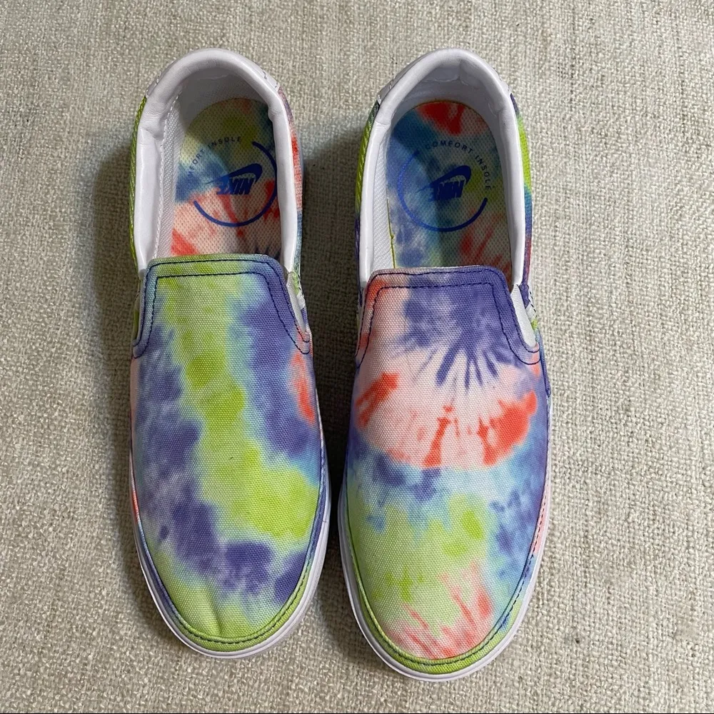Nike Women’s Tie-Dye Slip On Sneakers - Image 2