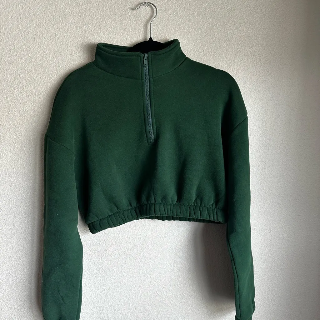 Forest Green Half-Zip Cropped Hoodie - Image 5