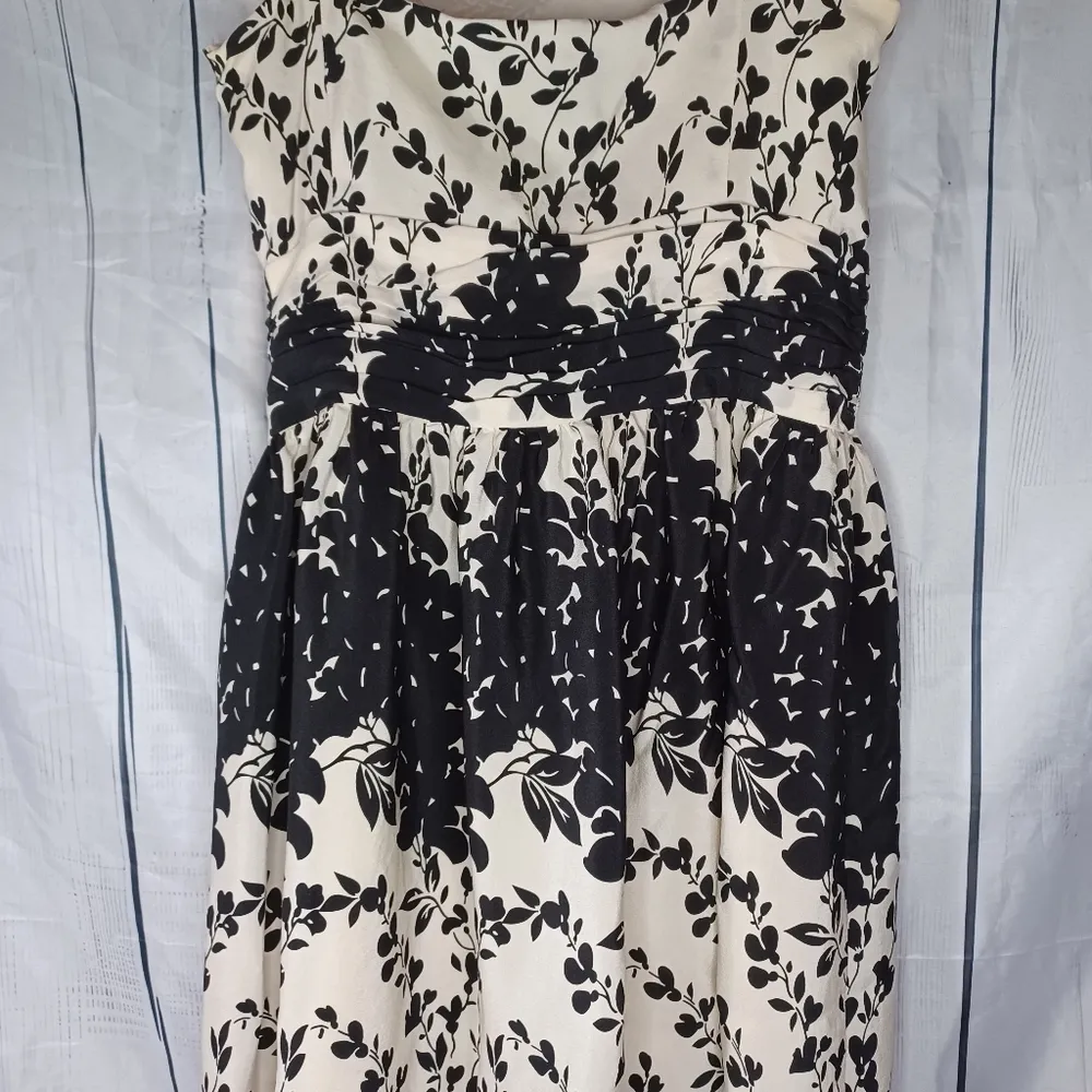 Ann Taylor 100% Silk Sleeveless Black and Cream Floral Dress Size 2 - Image 9