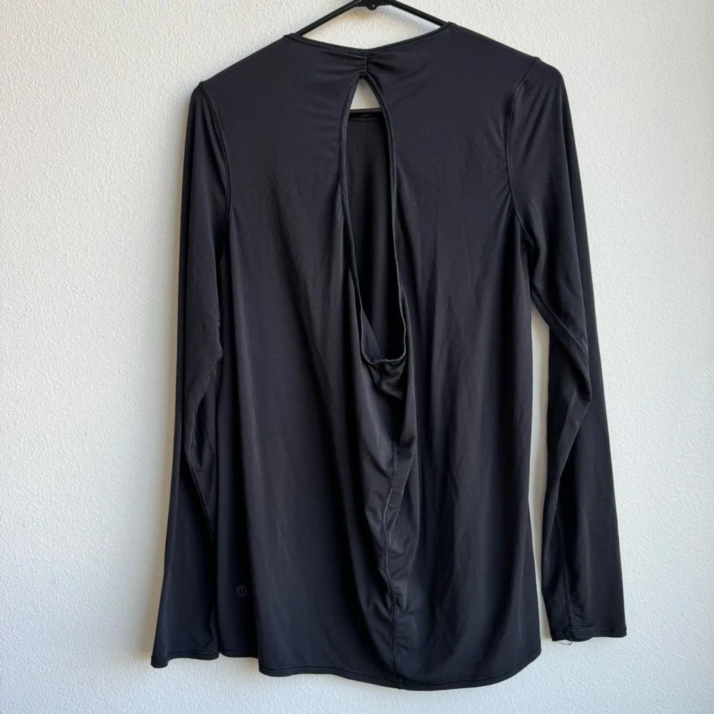 Lululemon Timeless Twist Long Sleeve Black Commute Athletic Open Back Size 6/8 - Image 3