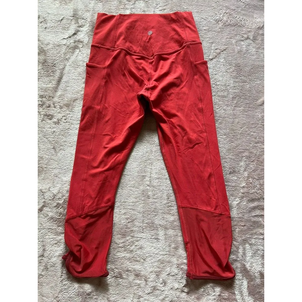 Athleta‎ Salutation Stash Pocket Capri Mesh Lychee Red Leggings Small - Image 3