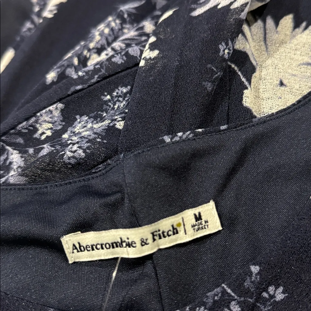 NWOT  Abercrombie & Fitch Long-Sleeve Mesh Midi Dress Navy Floral Medium - Image 8