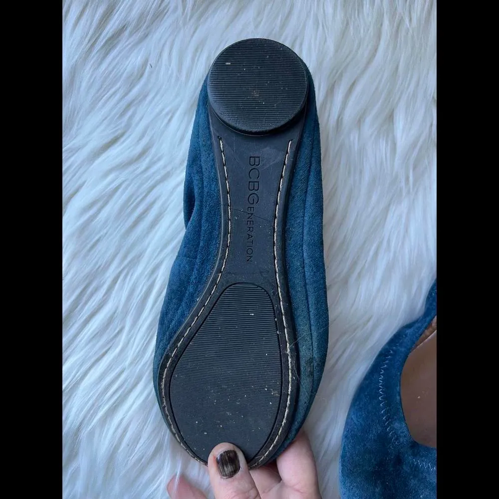 BCBG Generation Women's Dark Teal/ Blue Suede Flats - Image 5