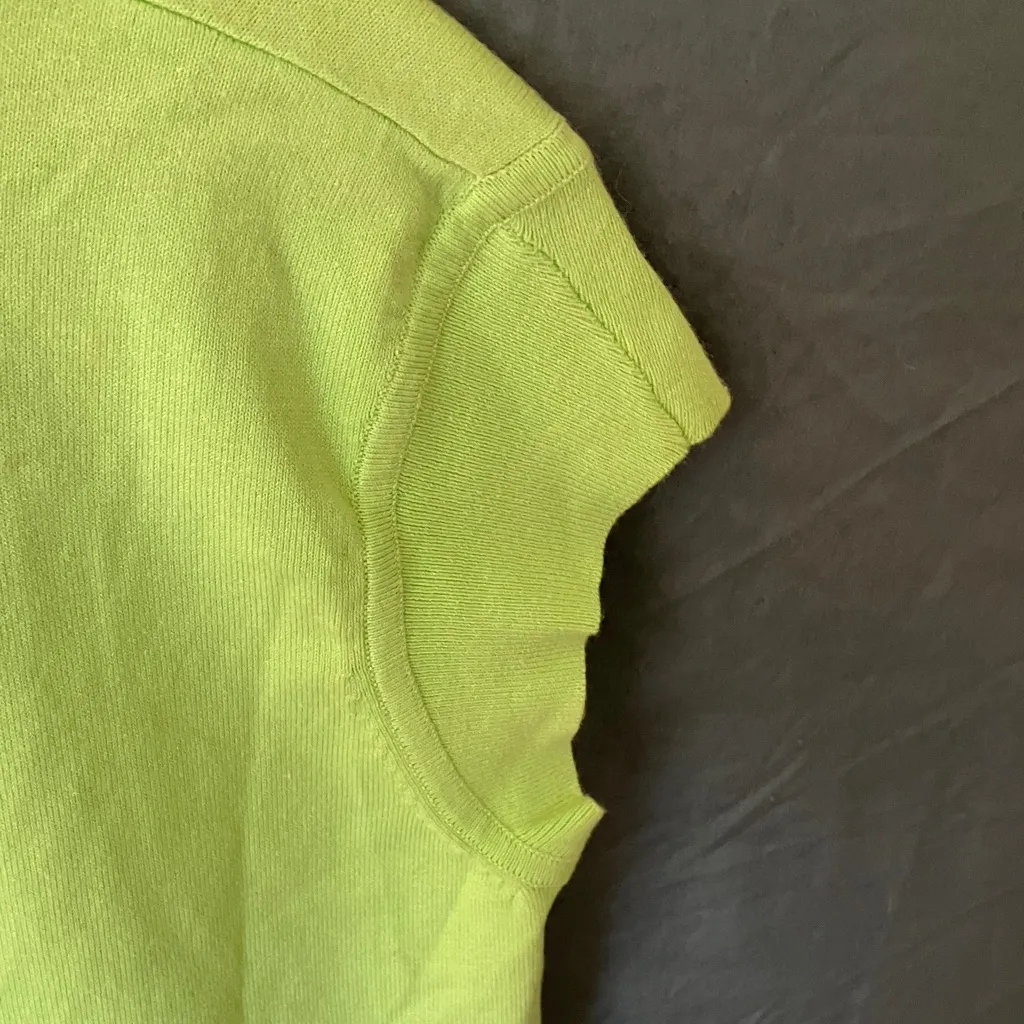 Rafaella: Lime Green Short Sleeve Sweater Top- Embroidered Floral Details- L - Image 13