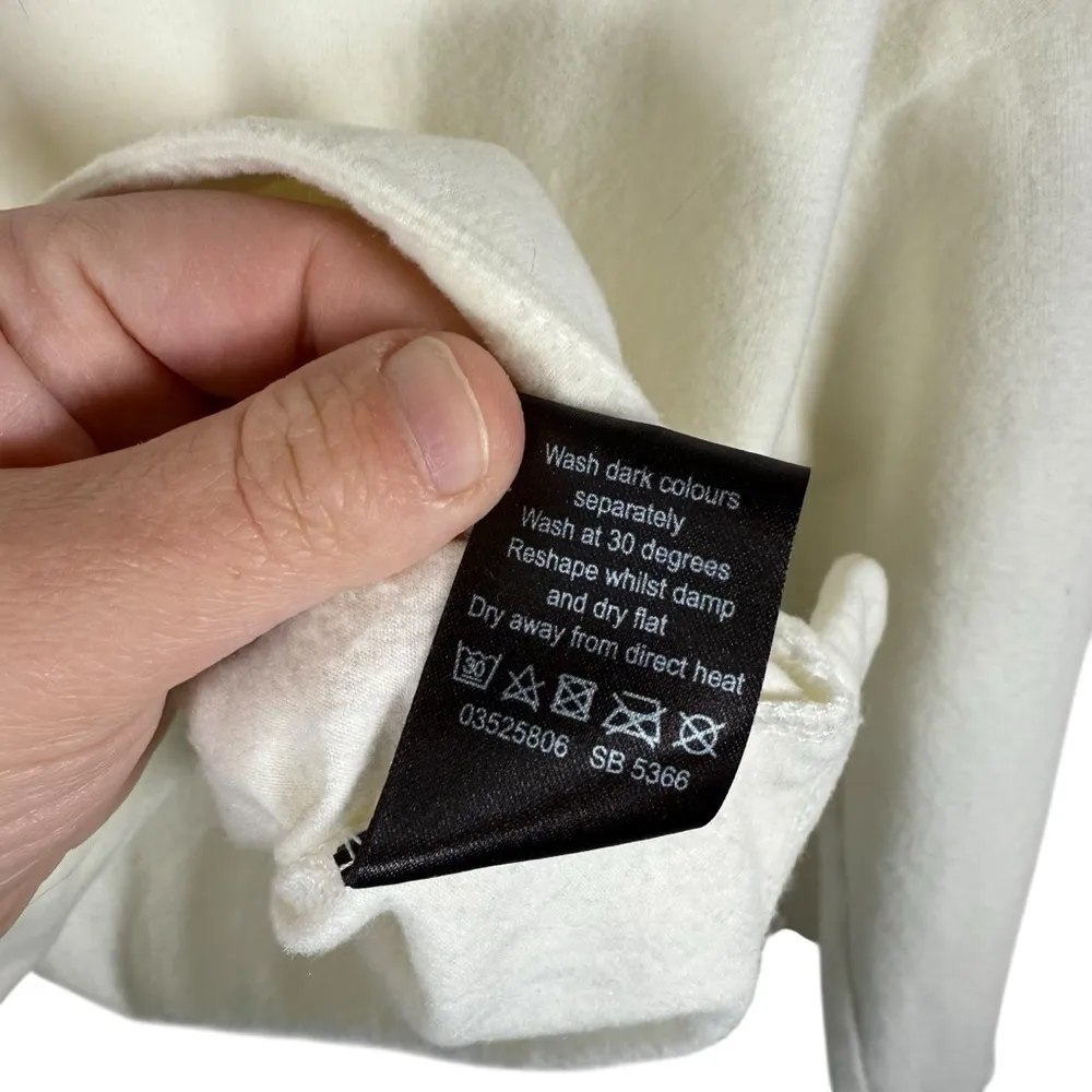 Sweaty Betty Women’s Escape Luxe Cropped Fleece Hoodie in Ivory Size XS - Image 14