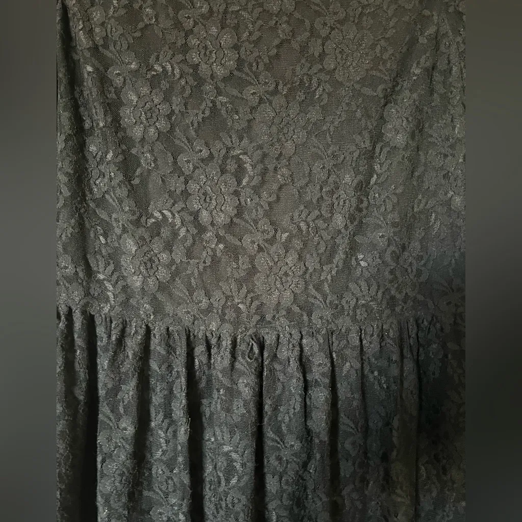 Tahari Black Lace Dress – Size 10 – Elegant & Timeless - Image 2