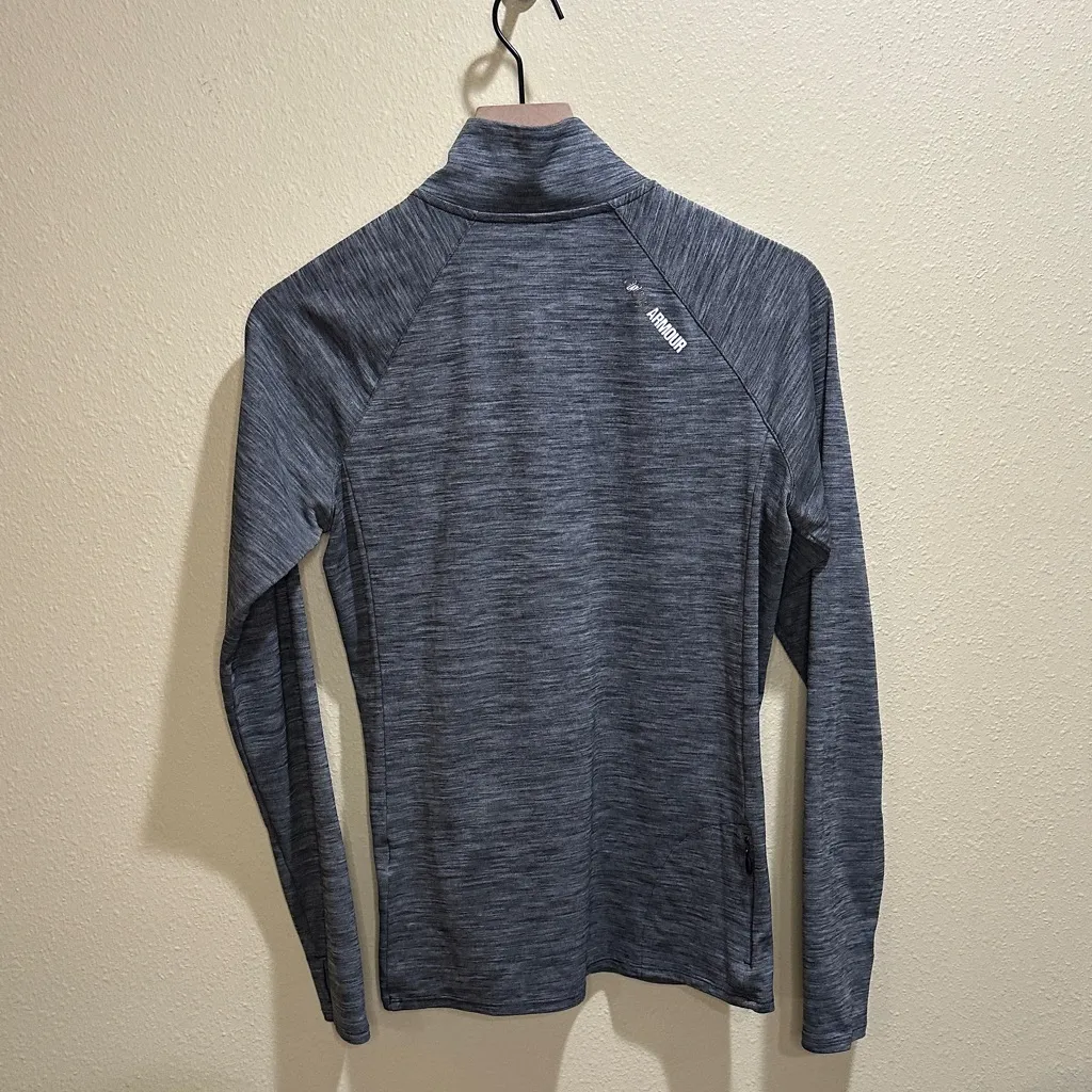 Under Armour Heat Gear Size Medium Charcoal Long Sleeve Top - Image 5