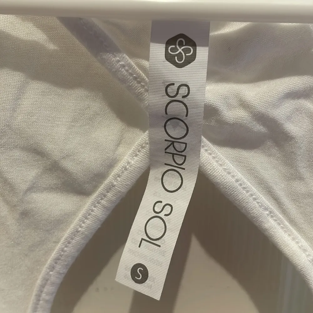 Womens New Scorpio Sol Warrior Key Hole Tank - Image 2