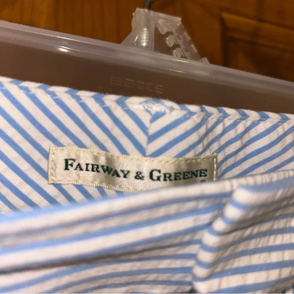 Fairway & Greene Women’s Bl/Wh Striped Seersucker Capri Golf Pants Sz 4 - Image 3