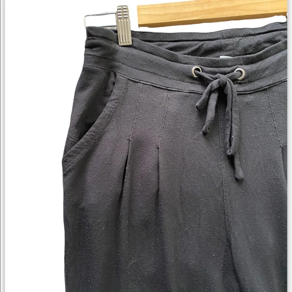 Athleta Black Drawstring Tapered Pants with Pockets Size Small - Image 3