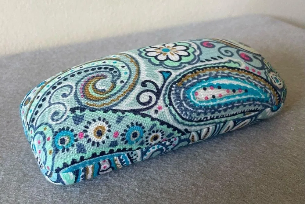 Vera Bradley Sunglasses with Clamshell Case – Frames Only - Size 53-14-140 - Image 7