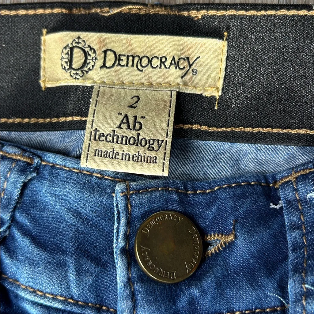 Democracy  “Ab Technology” Ankle Jeans Size 2 - Image 7