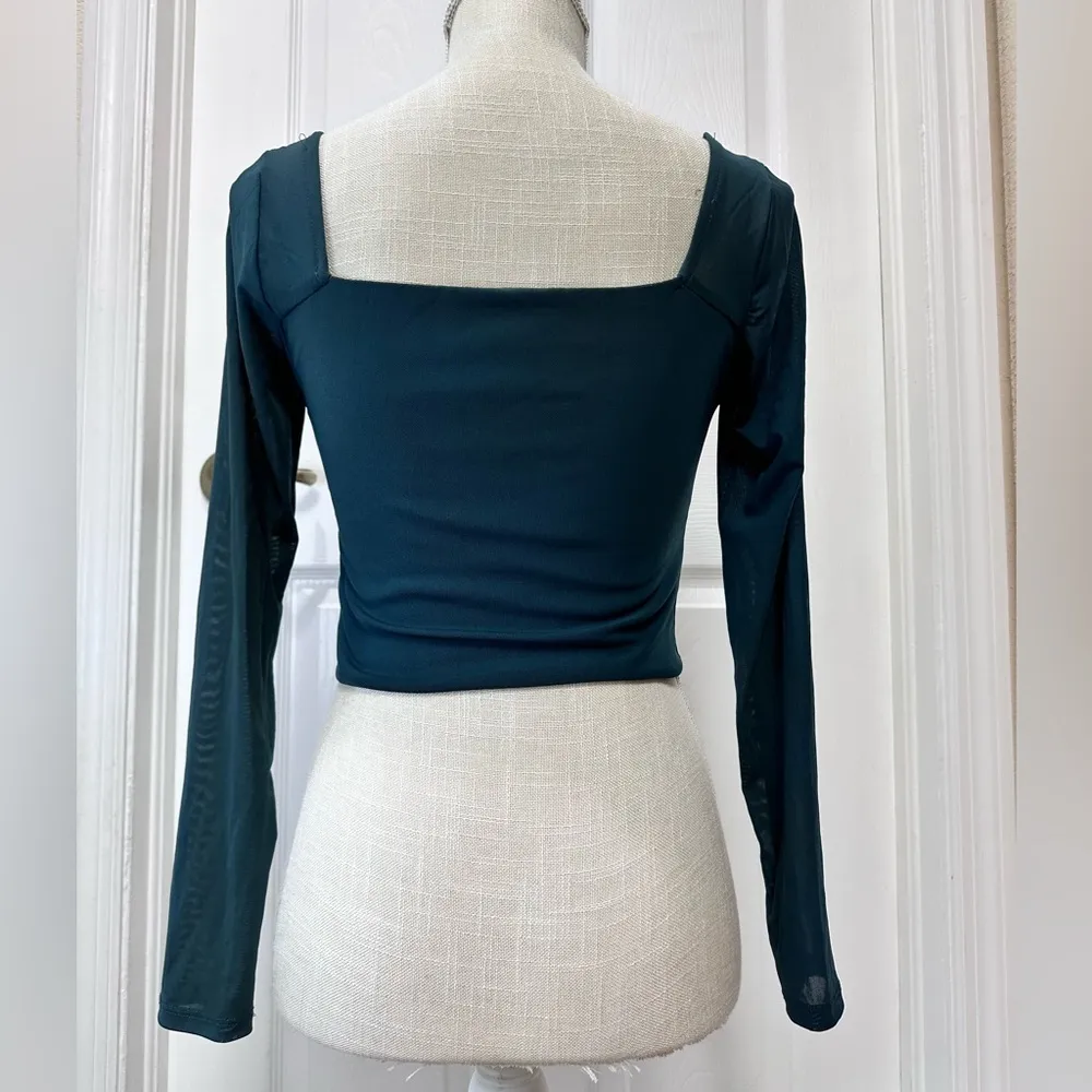 Green Fitted Crop Top with sheer sleeves Size XS - Image 4