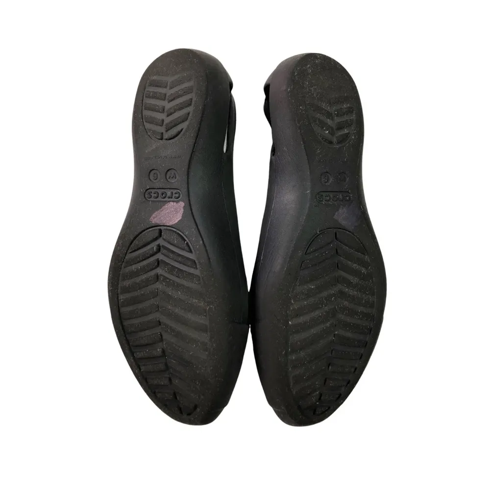 Crocs Women's Sienna Flats in Black - Image 4
