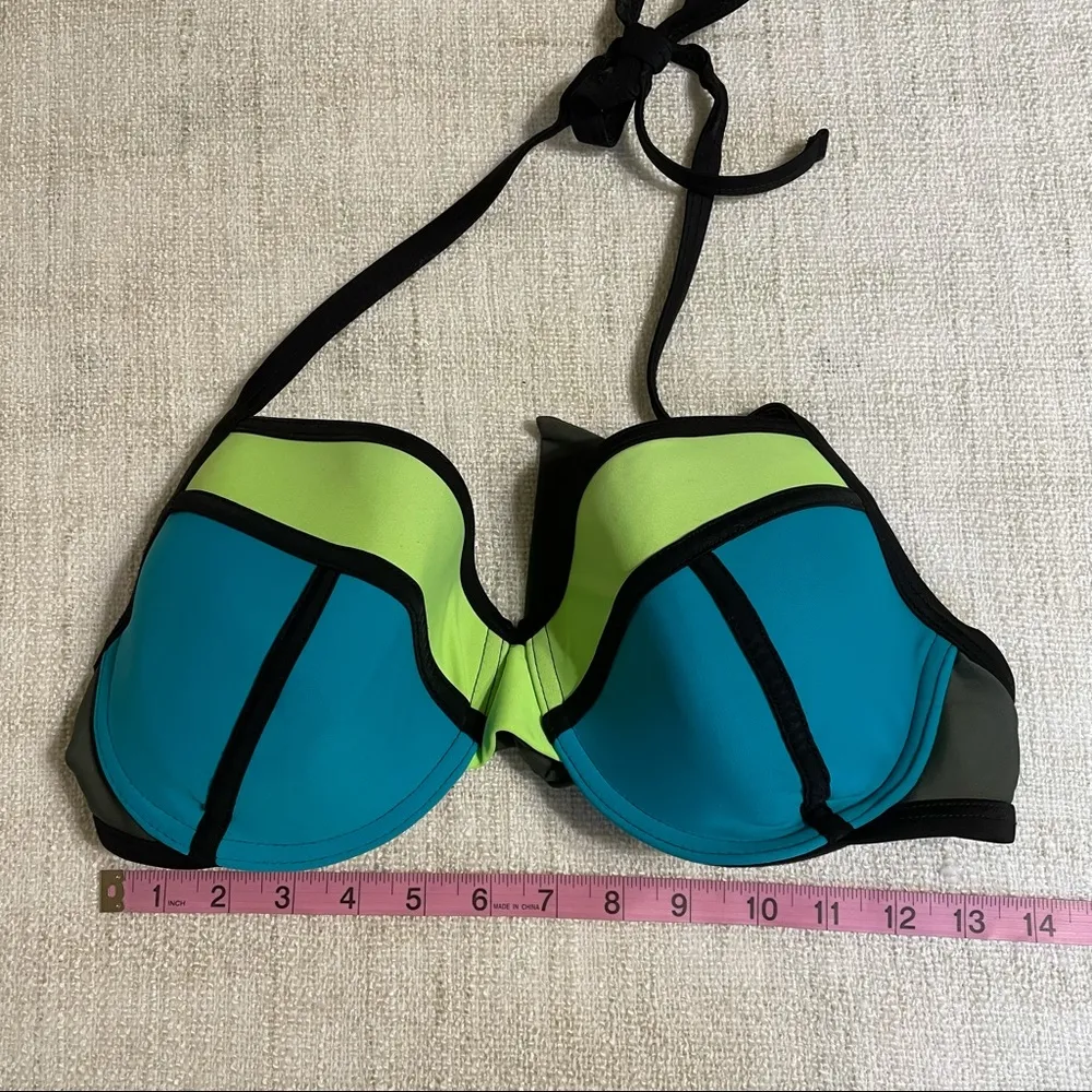 Xhilaration Women’s Color Block Swim Top - Image 14