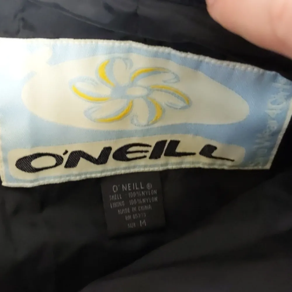O'Neill  snow pants size medium - Image 2