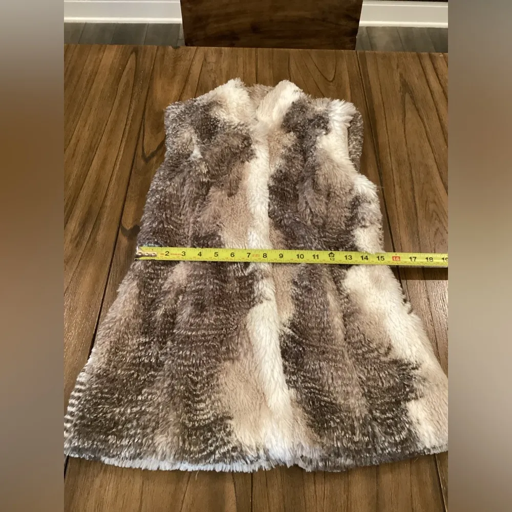 CAbi #3179 Aspen Faux Fur Vest Jacket Coat Ivory Mocha Tan Brown Full Zip Sz xs - Image 5