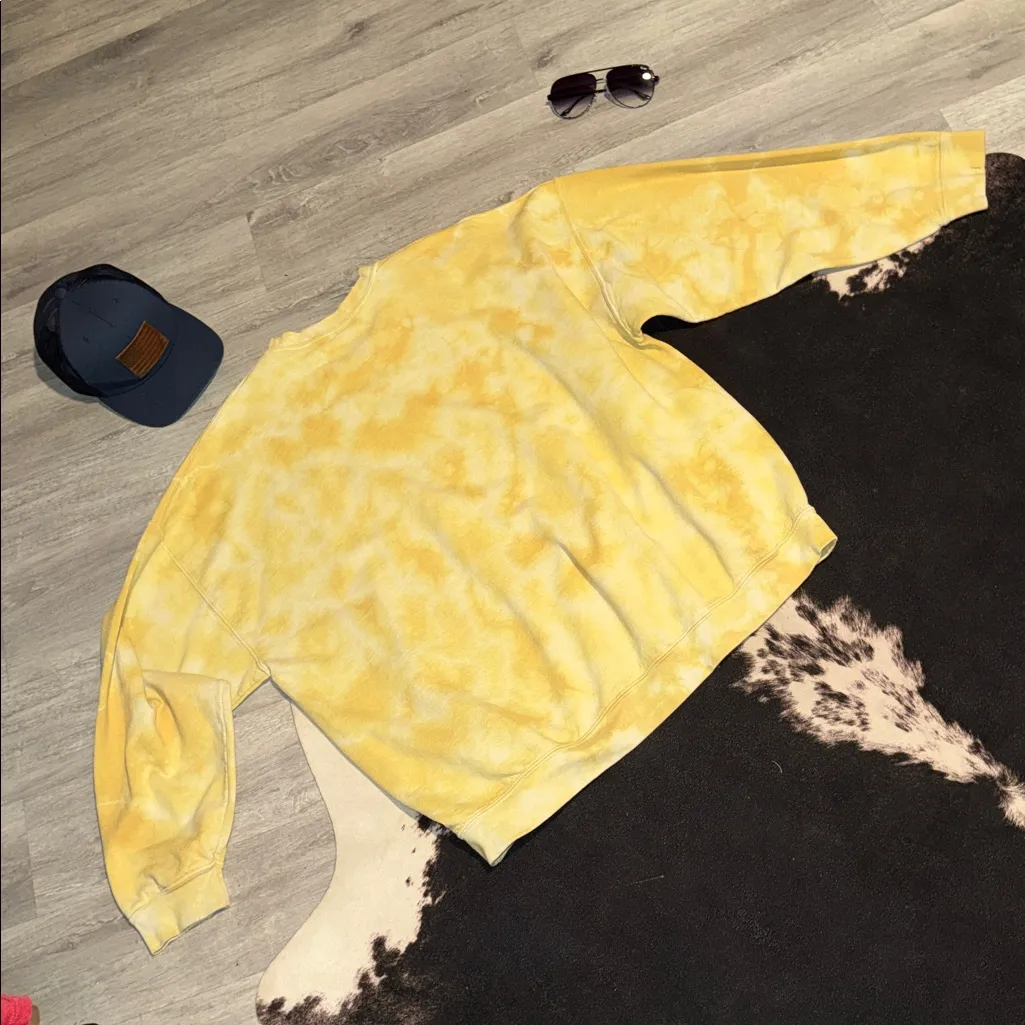 🌞UO•Oversized Sublime Yellow Tie-dye Sweatshirt•Size:L/XL🌞 - Image 5