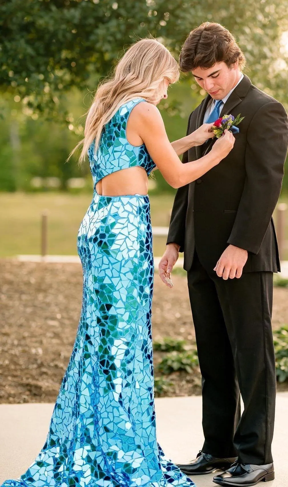Sherri Hill mirror prom dress - Image 4