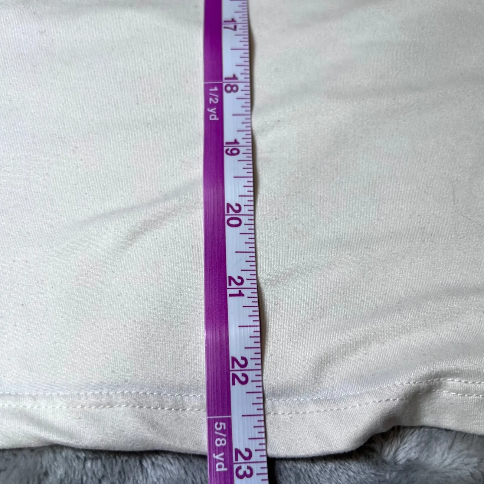 Disney Winnie the Pooh Sleeveless Shirt Womens Small Cream Summer Lightweight - Image 8