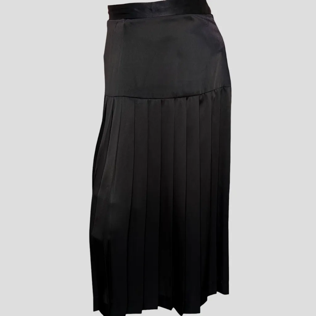Liz Claiborne Drop Waisted Pleated Skirt Black Liquid Satin Goth Girl Neutral 10 - Image 4