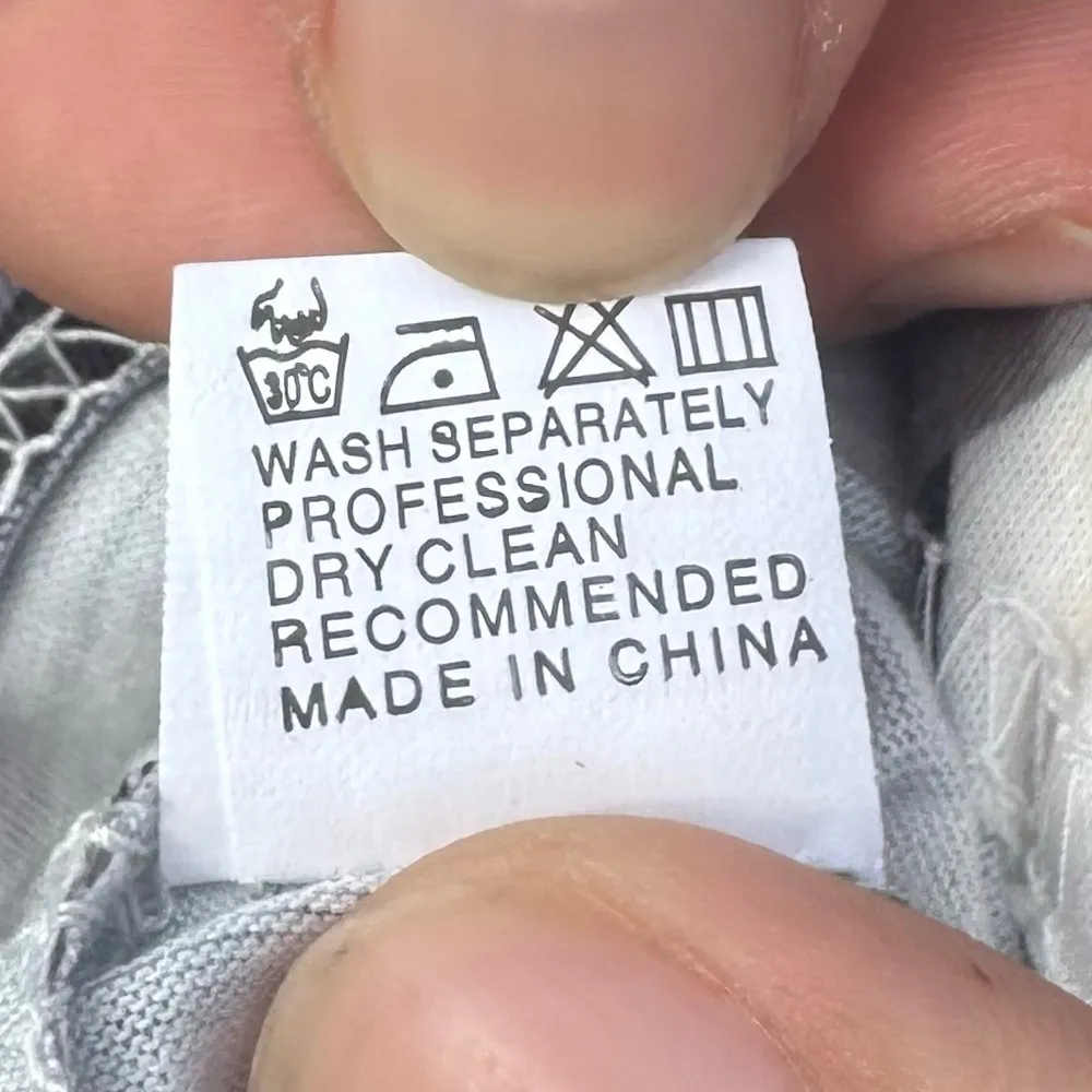 Grey patterned zip - Image 12