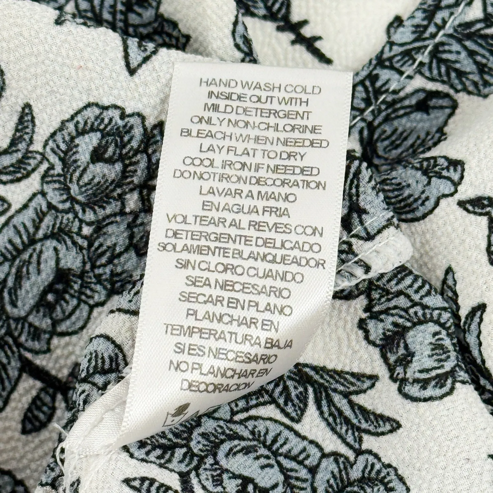 Love Culture Black White Floral Lace Up Front Sleeveless Top Size Large Boho - Image 7