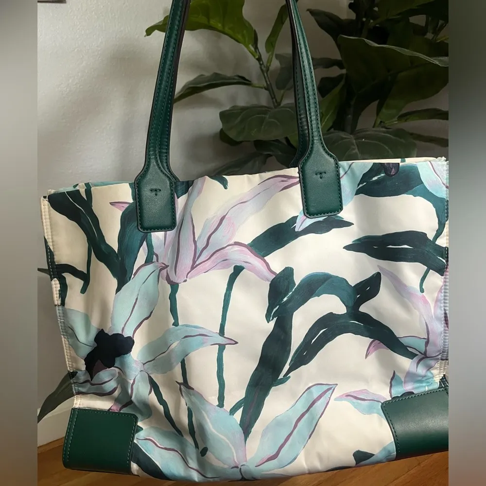 Tory Burch  Ella Printed Tote Desert Bloom 💙💚 - Image 3