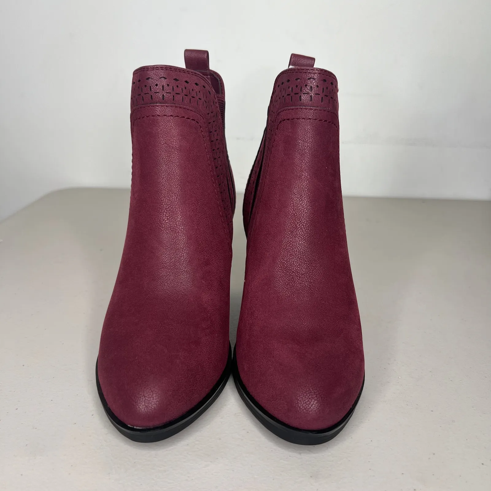 MIA Burgundy Cherry Red Sutton Chelsea Heeled Ankle Bootie Size 11 - Image 5