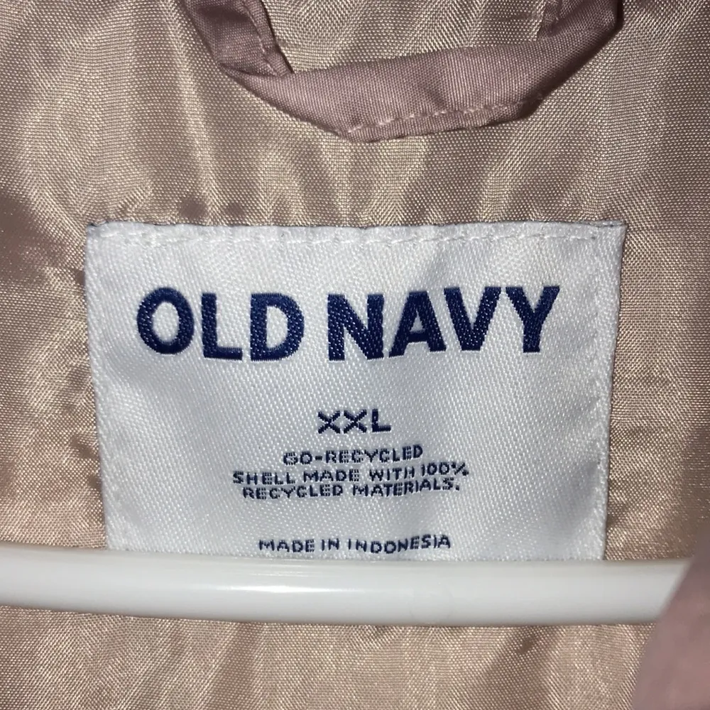 NWT Old Navy Women’s Icelandic Mineral Pink Winter Outdoor Puffer Vest - Image 9