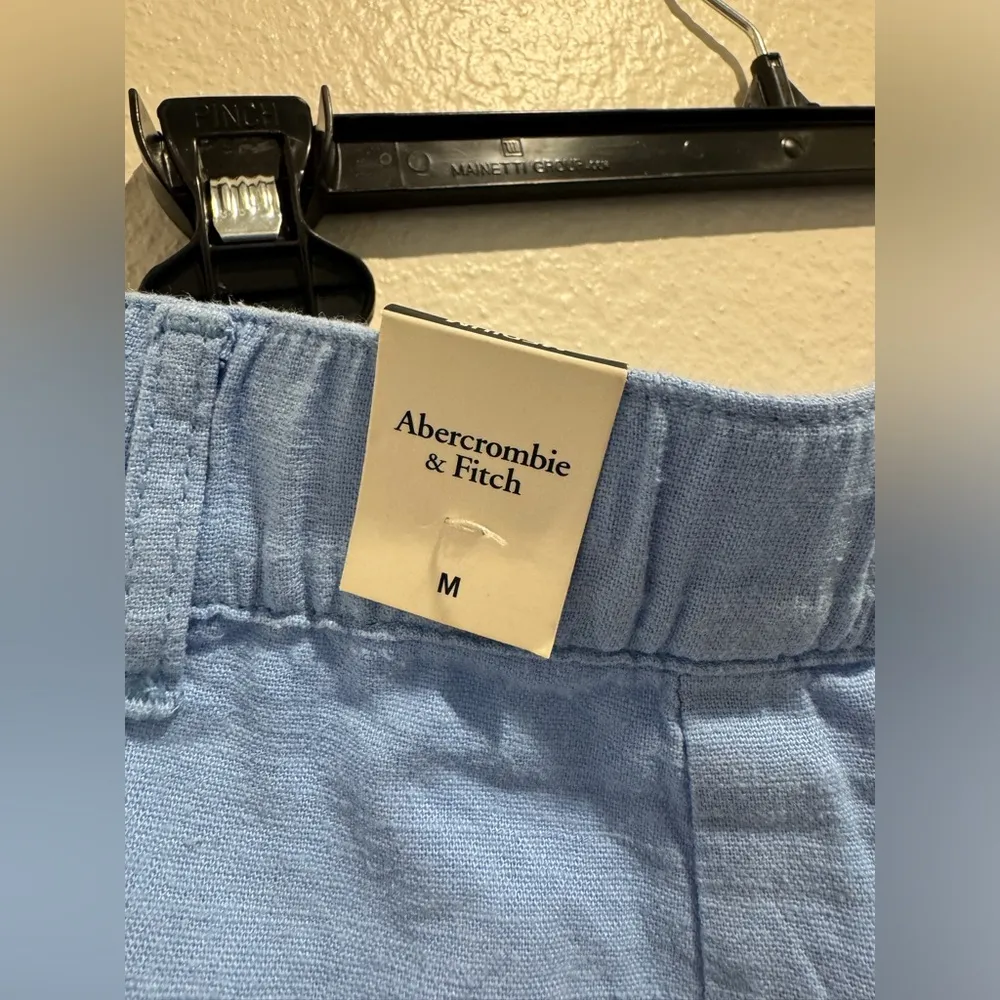 NWT Women’s High-Waisted Linen Shorts Size M - Image 6