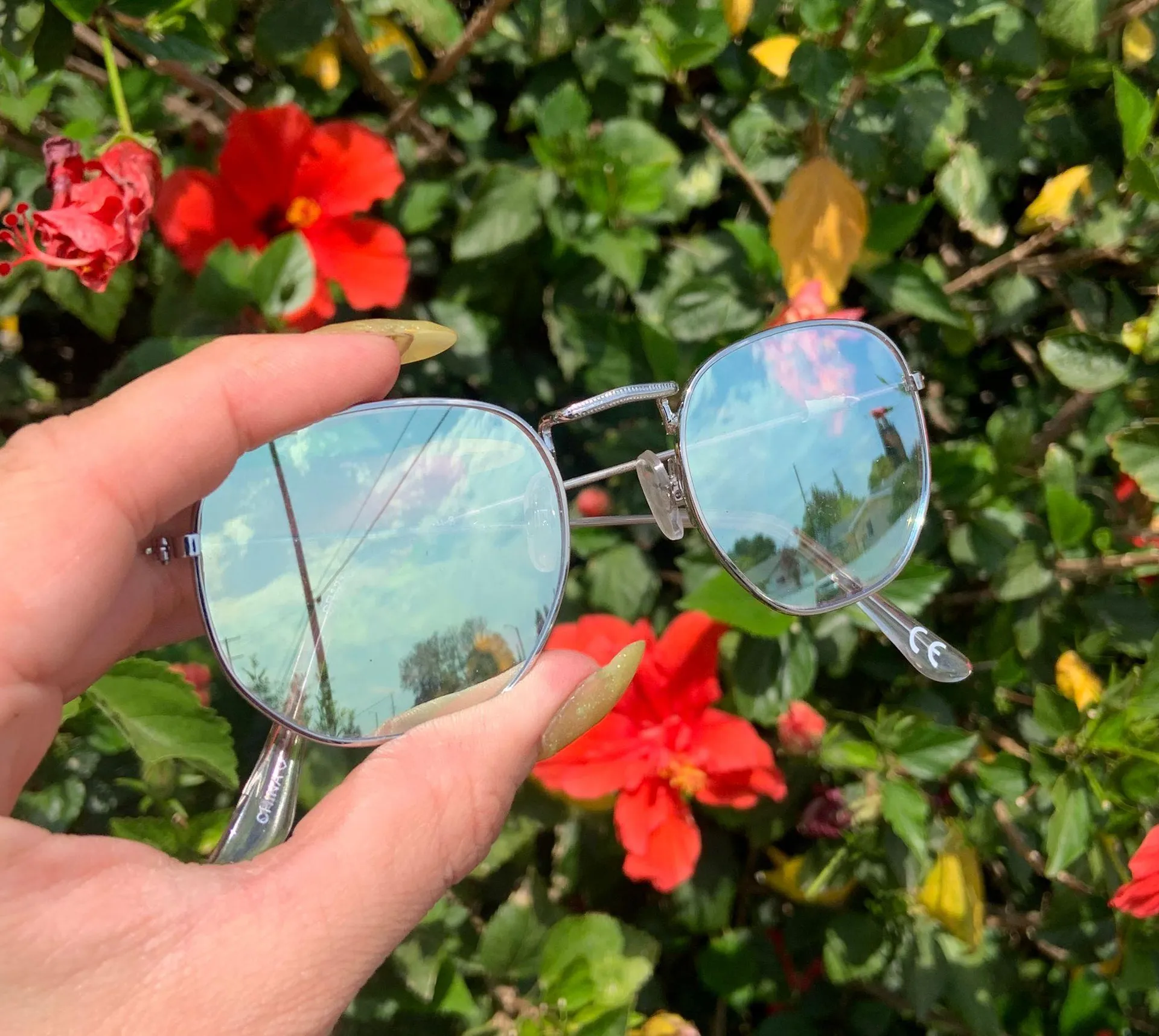 Unisex rectangular round metallic shades - Image 4