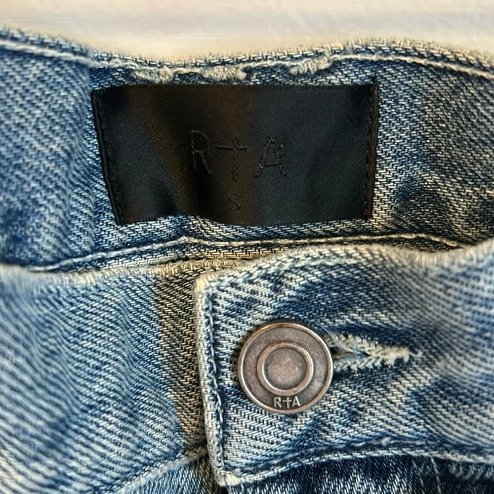 RtA Dexter Belted Jeans Clean Blue - Image 10