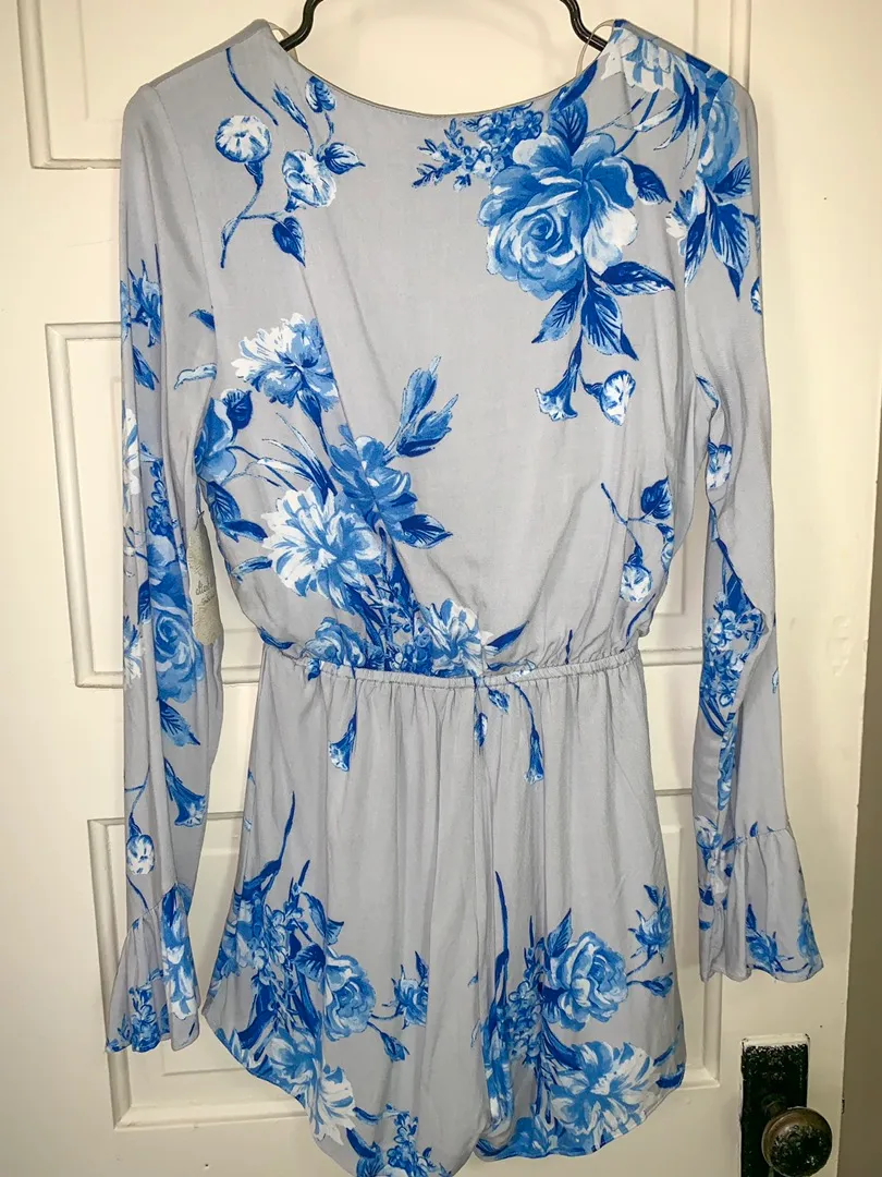Blue/Grey Floral Romper - Image 6