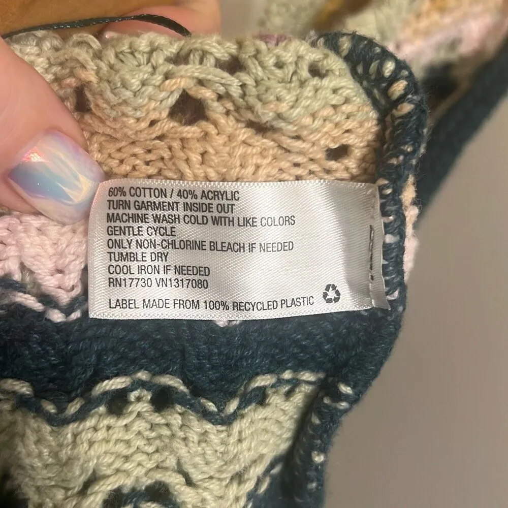 ✨Universal Thread Women's Openwork Sz Large Sweater Tank✨ - Image 6