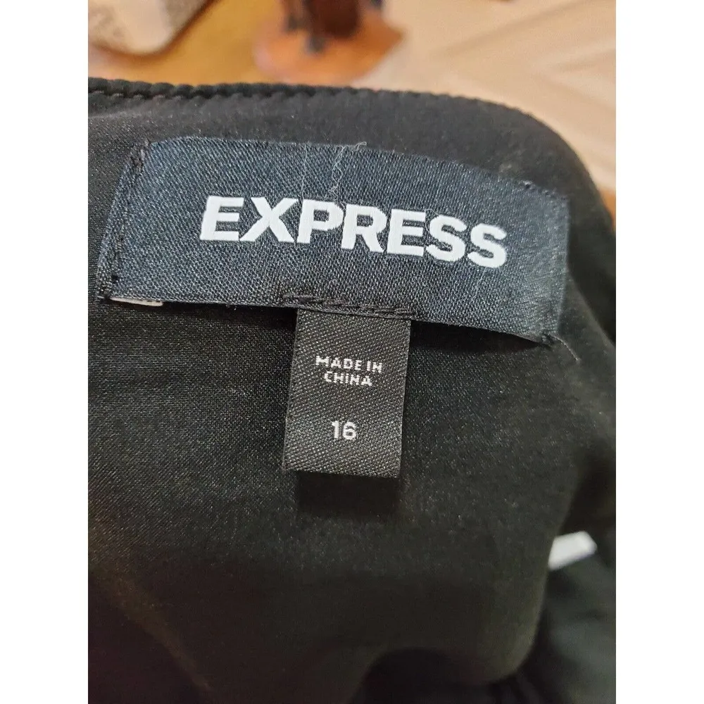 Express Aztec Red Gray Polyester Side Tie Closure Straight Short Skirt Size 16 - Image 6