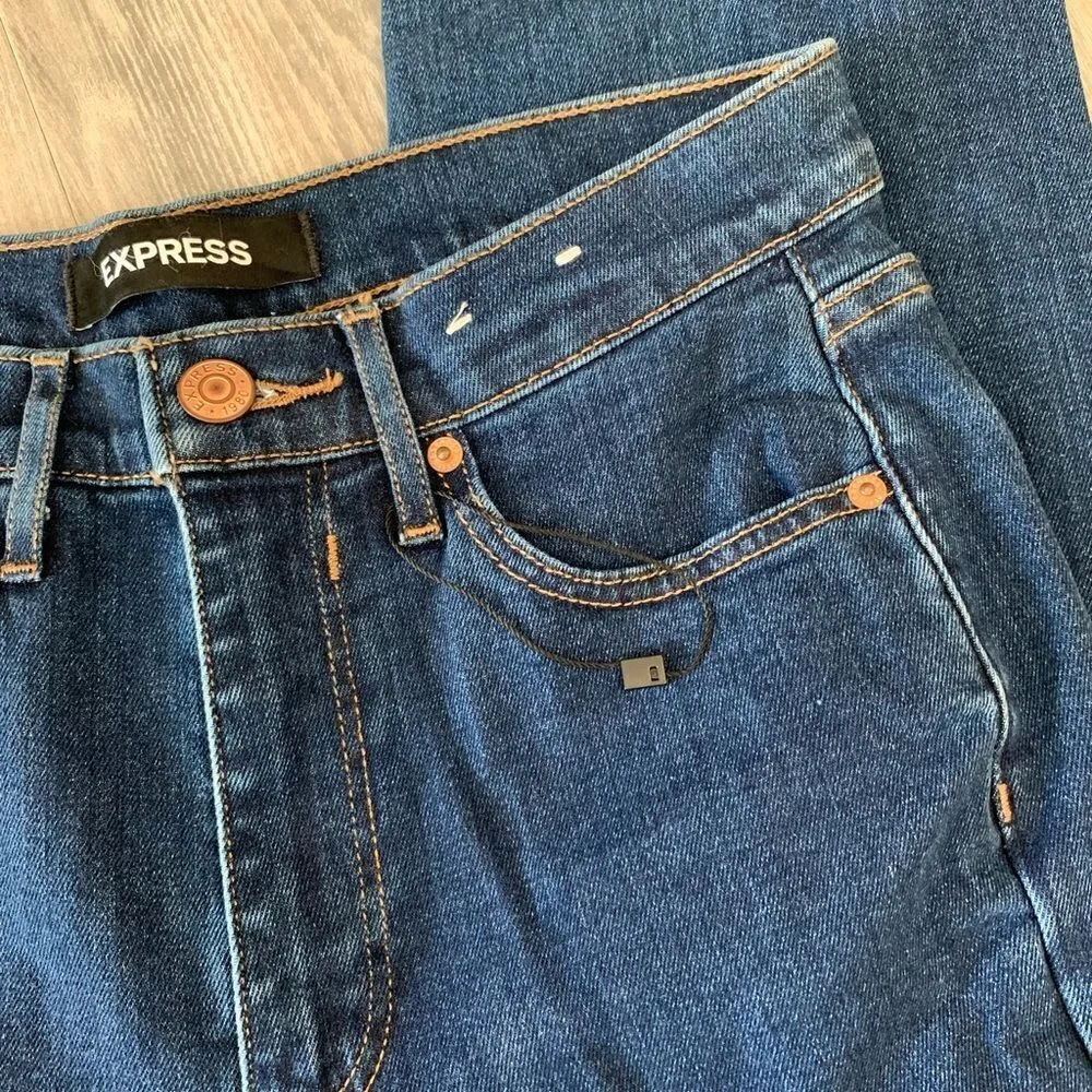 NWOT Express cropped jeans size 6 - Image 3