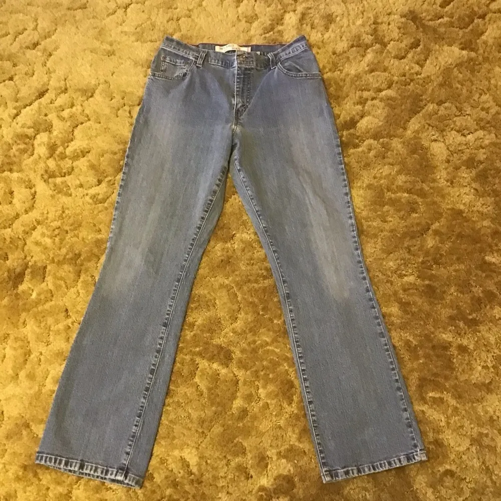 Levi’s Y2K faded relaxed bootcut jeans - Image 6