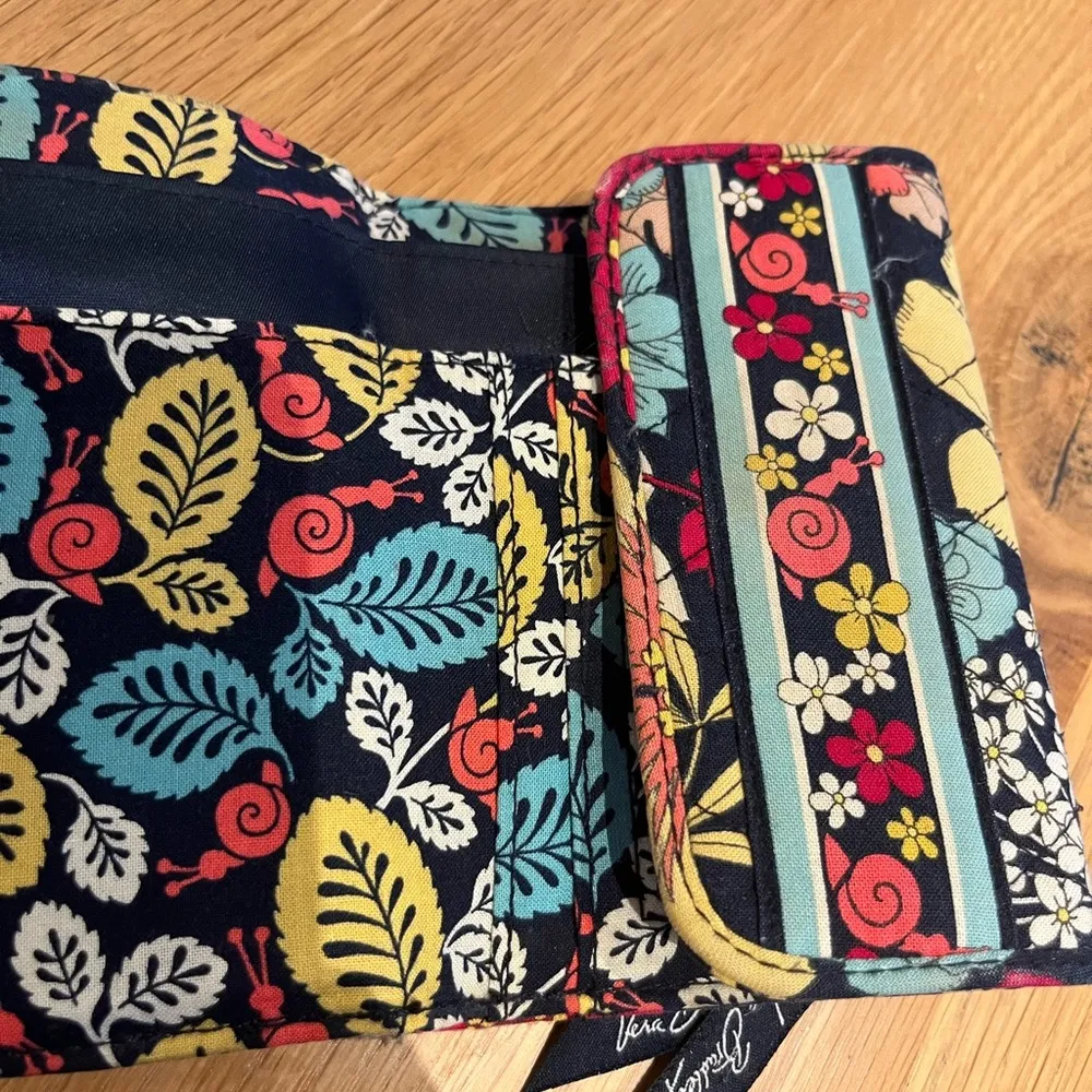 Vera Bradley Wallet - Image 5