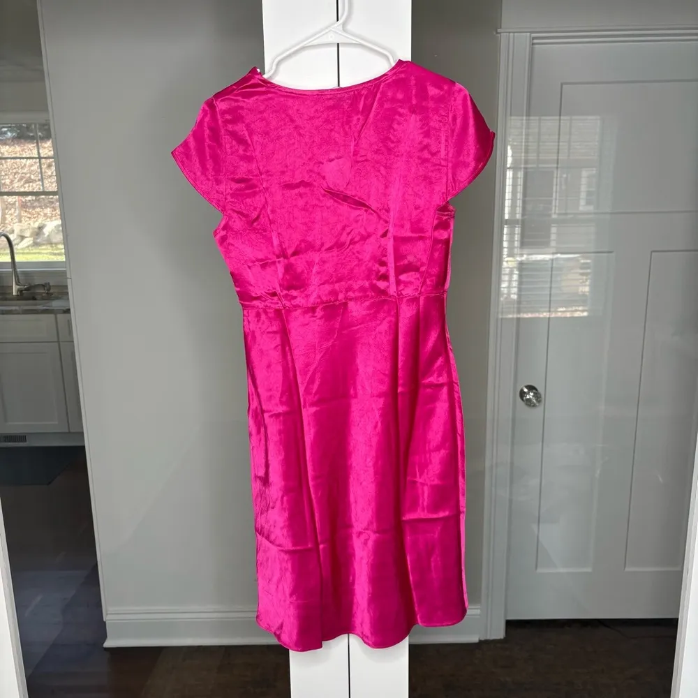 NWT J. Crew Short-sleeve Slip Dress Textured Satin Fuchsia Pink - Image 3