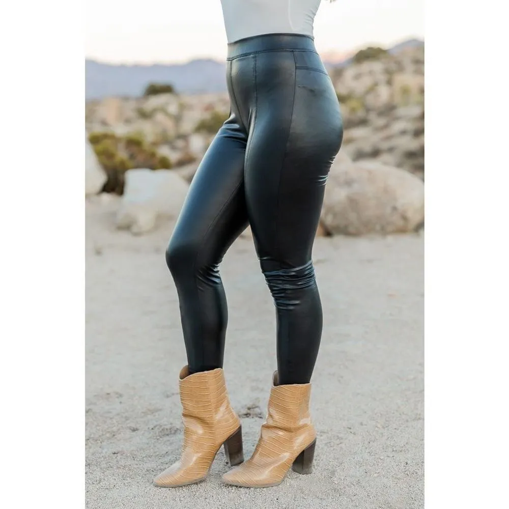 ✨ALL YOU COULD WANT BLACK FAUX LEATHER LEGGINGS✨ - Image 3