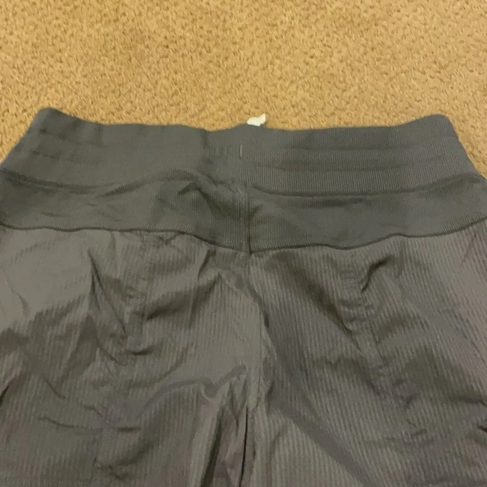 Lululemon Women’s Grey Studio Crop Pants - No Liner - Image 9