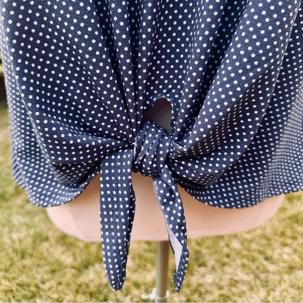 Adrianna Papell Blue & White Polka Dot 
Ruffle Short sleeve Blouse Size L - Image 7