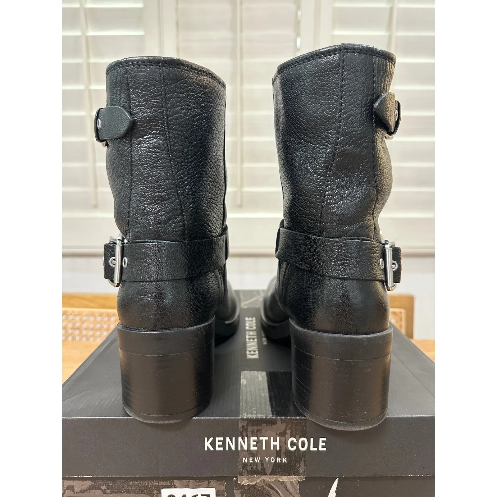 Kenneth Cole Stride Block Heel Bootie Black Leather Size 11 NIB Harness Detail - Image 10