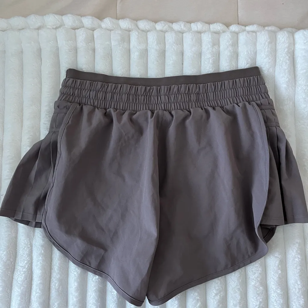 Joylab Brown Pleated Shorts - Image 4