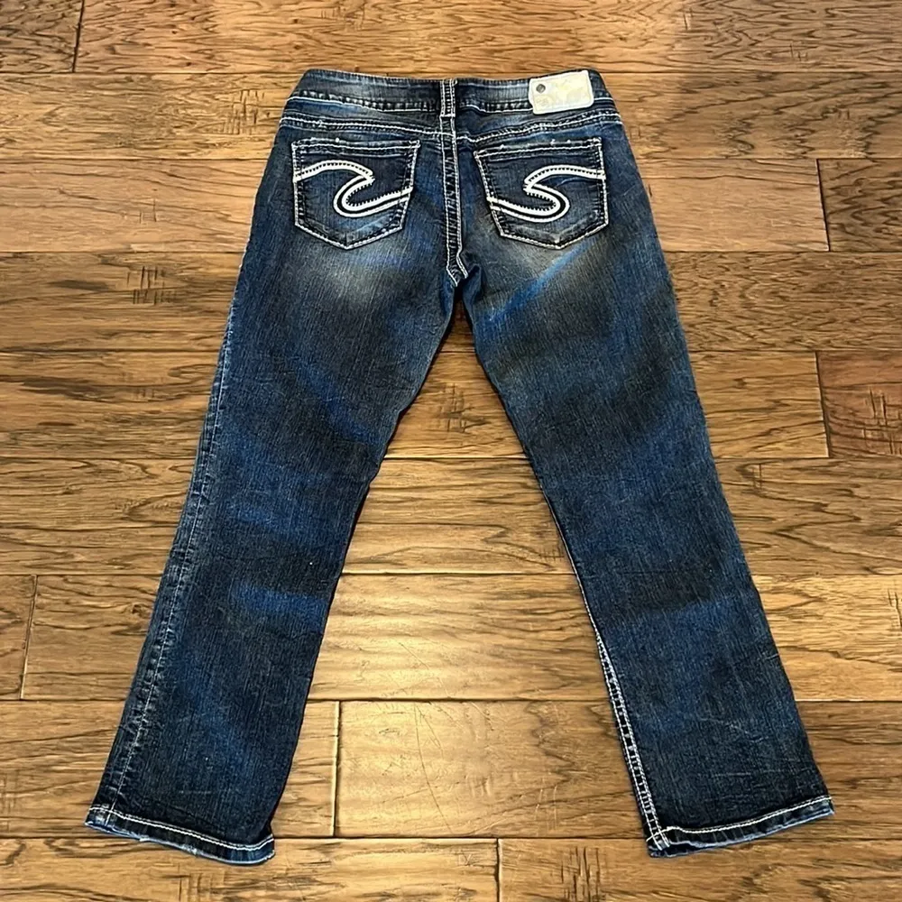 Silver Jeans Suki Capri Mid Rise Size 29 - Image 2