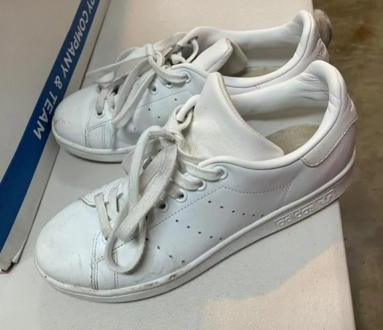 Adidas Shoes - Image 4